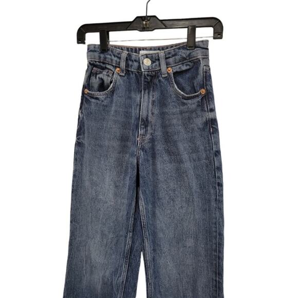 ZARA Wide Leg Jeans Size 0 Blue‎ Denim High Rise Raw Hem - Picture 3 of 9